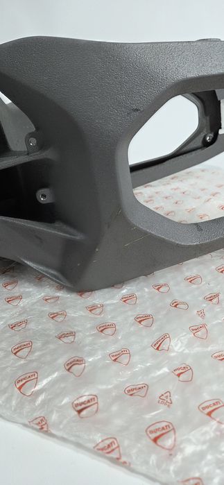 Ducati Panigale Streetfighter V4 25- wahacz Swingarm