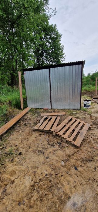 Blaszak 3x5 jak nowy