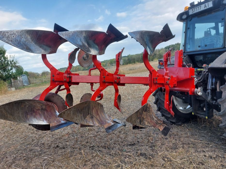 Плуг оборотний SKJOLD MARKANT VP