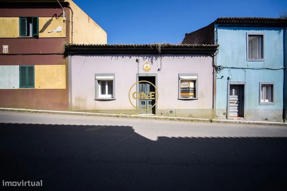 Moradia T4 com elevado potencial na Fajã de Cima