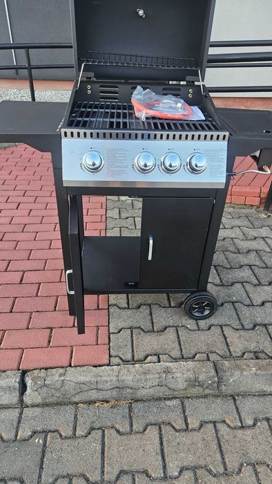 Grill ogrodowy gazowy