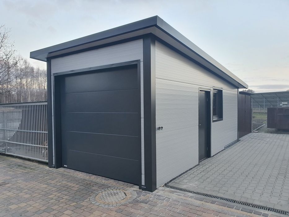 Hale z płyty warstwowej. Garaż. Hłodnia.