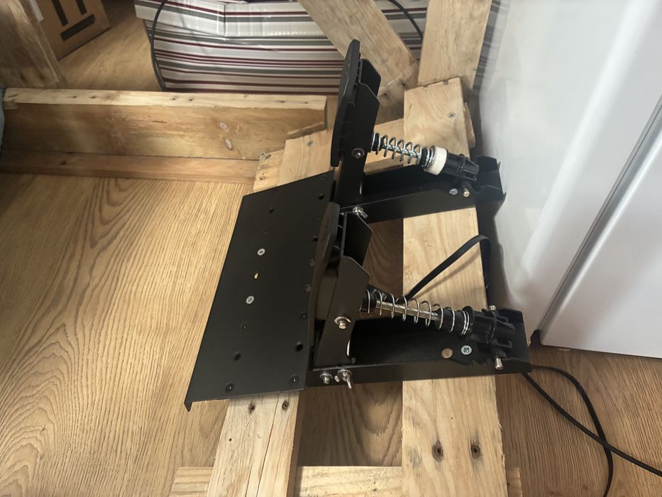 Pedais thrustmaster RACELINE PEDALS LTE