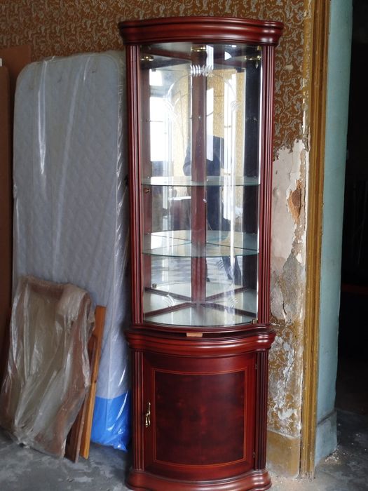 Vitrine de canto electrificada nova
