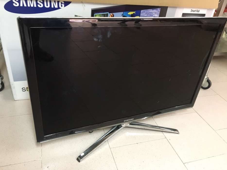 TV smart tv Led Samsung 40 com avaria no ecra Odivelas • OLX Portugal