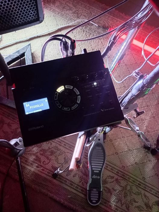 Sprzedam perkusję Roland td 17