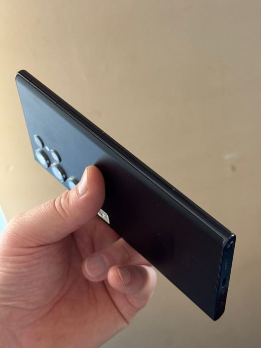 Samsung Galaxy S22 ULTRA