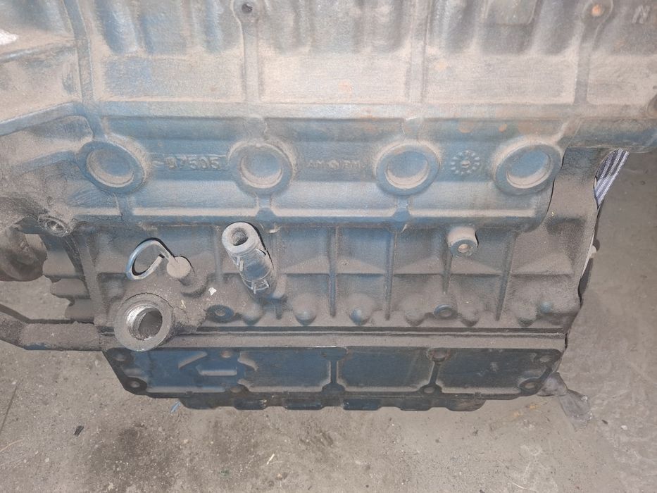 Silnik kubota 3300 4cyl turbo części wentylator