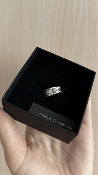 Srebrny pierścionek z szafirem Anna Samkow
