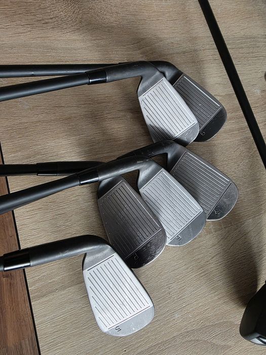 Kije do golfa Inesis 900 + wozek+ torba+ dodatki