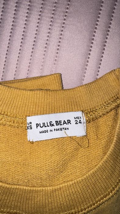 Sweatshirt Pull & Bear – Mostarda / Amarelo (Tamanho XS)