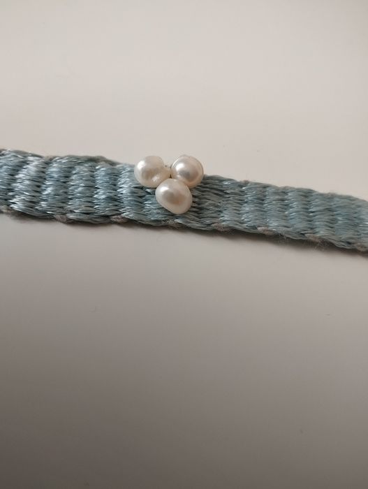 Filet jedwabny z perełkami rekonstrukcja średniowiecze