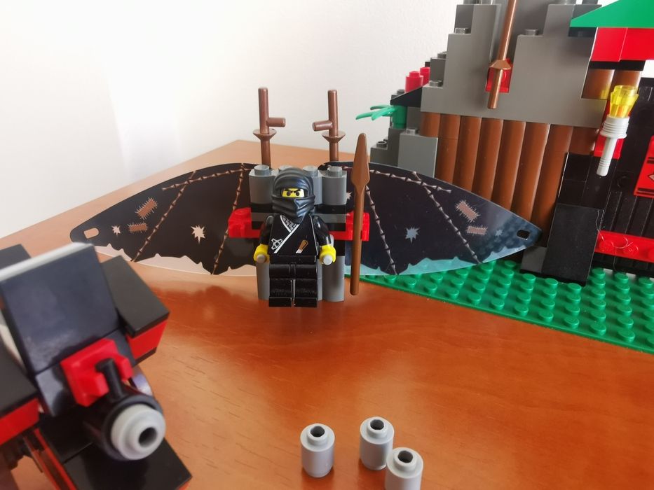 Lego 6088 Robber's Retreat