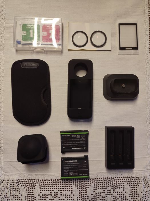 Insta360 X3 Bullet time and Snow Bundle