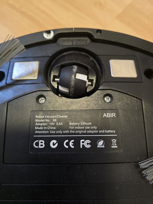 Робот пилосос ABIR X8