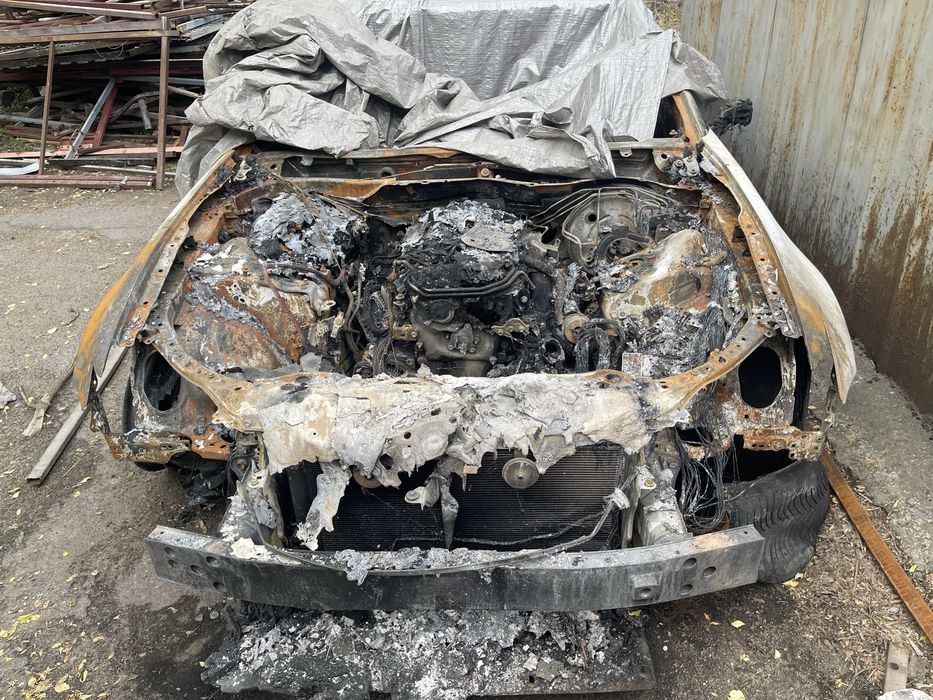 Lexus GS200T після пожежі