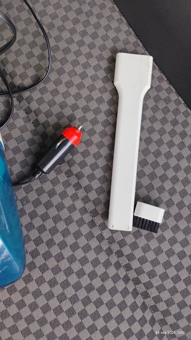 Odkurzacz samochodowy