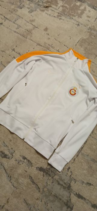 біла спортивна куртка Nike Galatasaray SK.