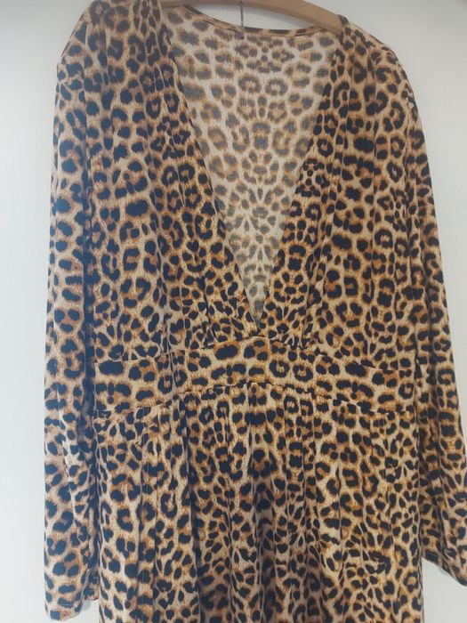 Piękna dlga sukienka panterka xxl