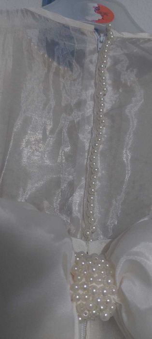 Vestido de menina das alianças , todo feito a mão.