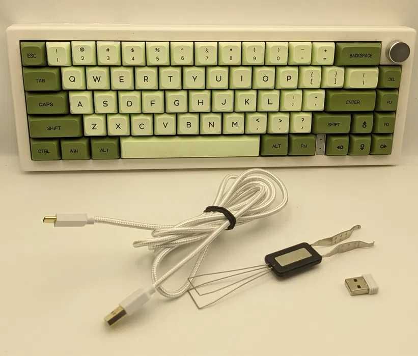 Клавіатура з кейкапами Macha