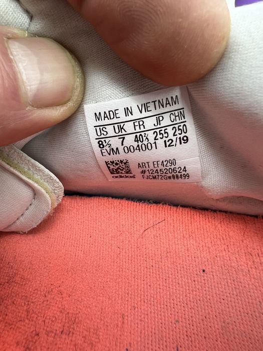 Жіночі  Кросівки 40.5р.26см.  Adidas Ozweego