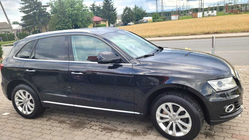 Samochód osobowy audi q5 quatro