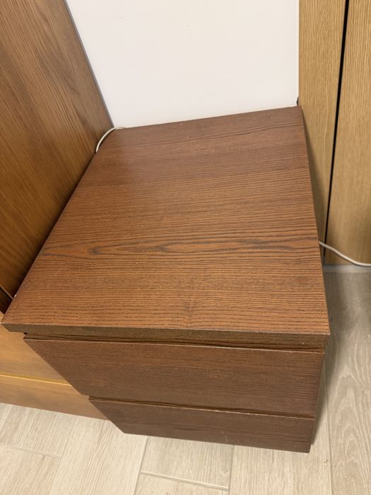 Cómoda 4 Gavetas + Mesa de Cabeceira (IKEA MALM efeito Carvalho)