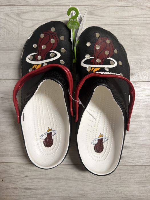 Crocs 45-47  miami heat