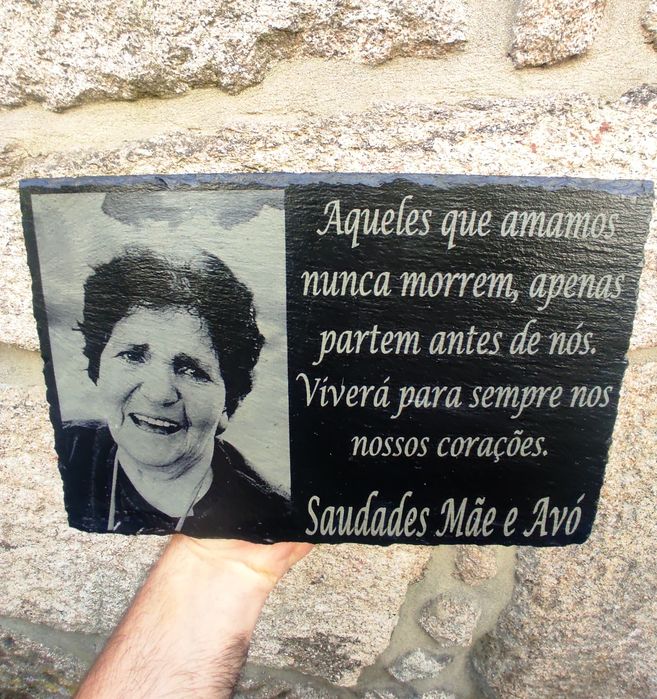 Lápides para cemitério acessíveis