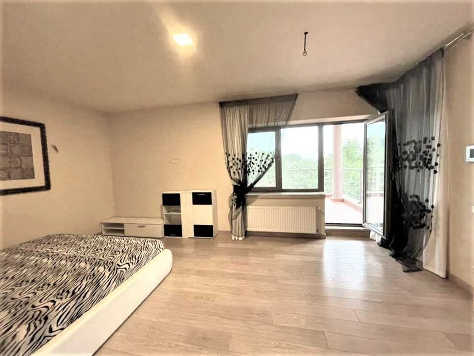 Дом с жилым подвалом 18 соток Свой парк 3 мастер спальни Б Фонтан