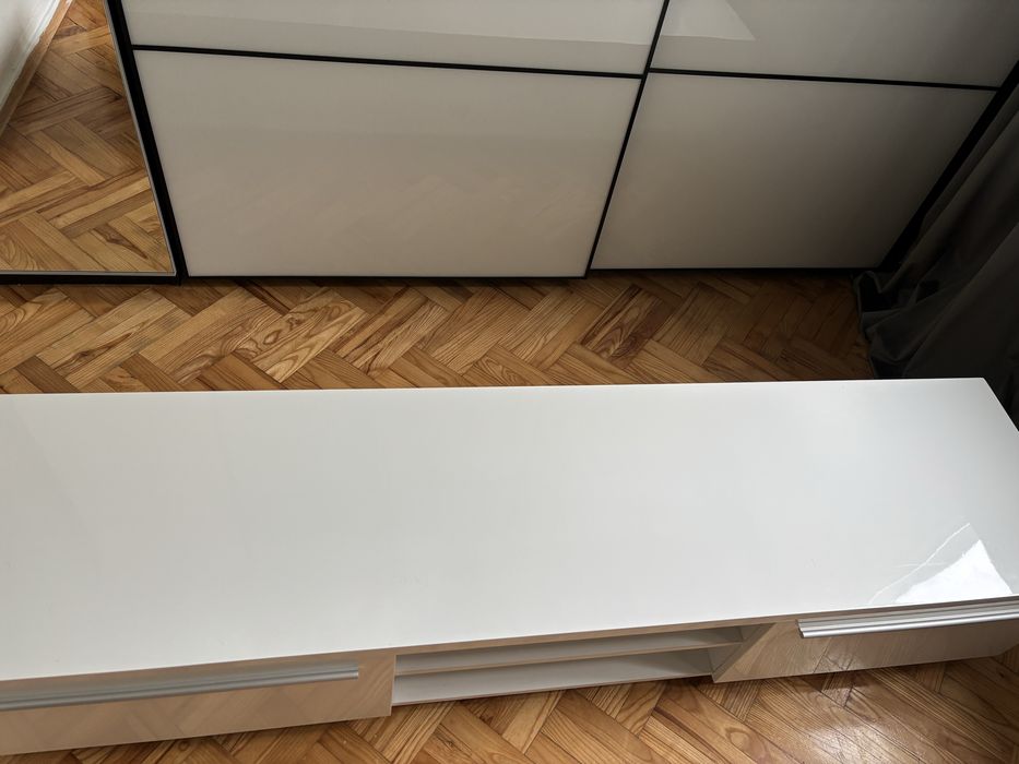 Szafka rtv jysk bialy polysk