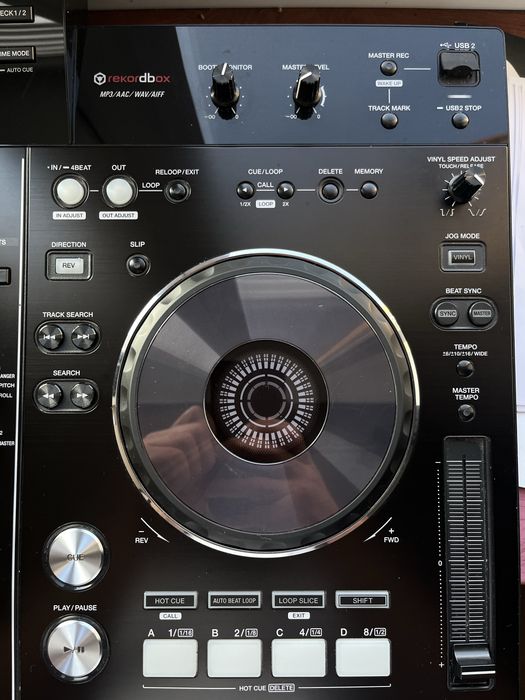 Konsola DJ PIONEER XDJ-RX  + słuchawki AKG181 dj