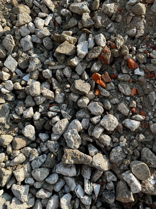 Gruz kruszony betonowo-ceglany – pod drogi, place, zasypki