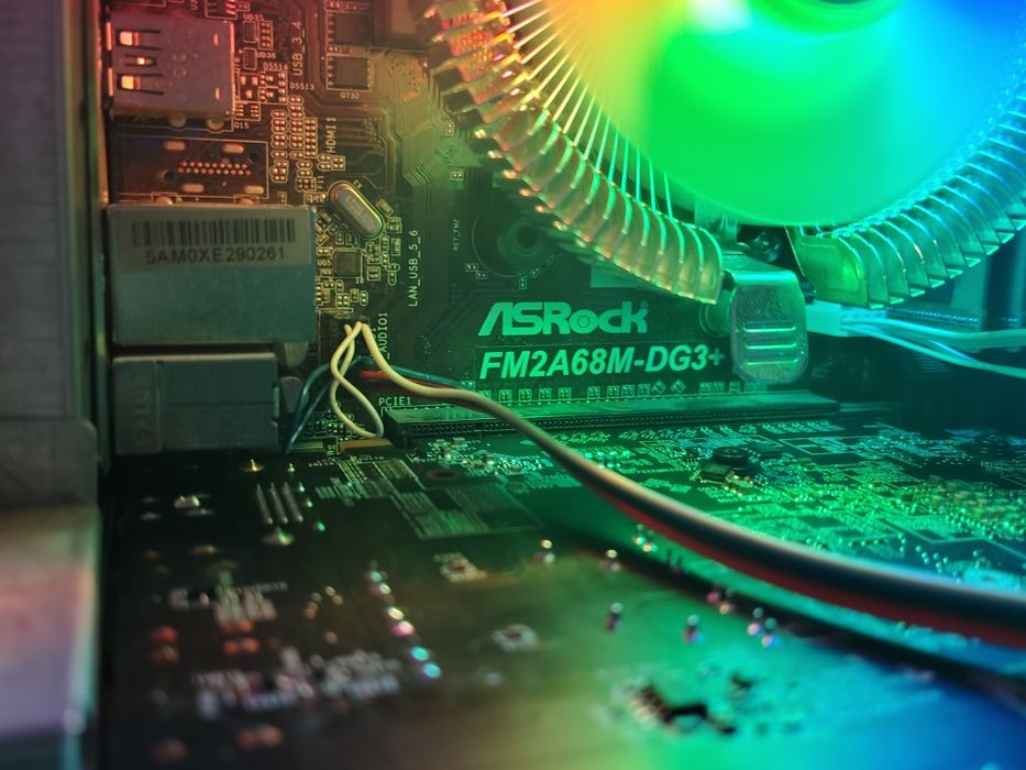 Ігровий ПК 16/240 GB + монітор + клава