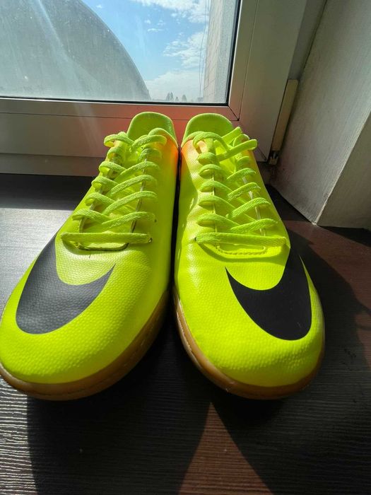 Футбольні бутси кросівки чоловічі Nike Mercurial
