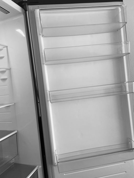 Frigorifico combinado LG - 203 cm - como novo
