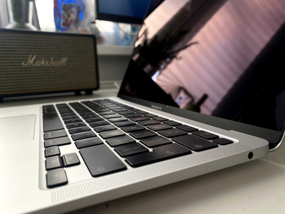 Macbook Air M1 13,3" 8/256 Silver