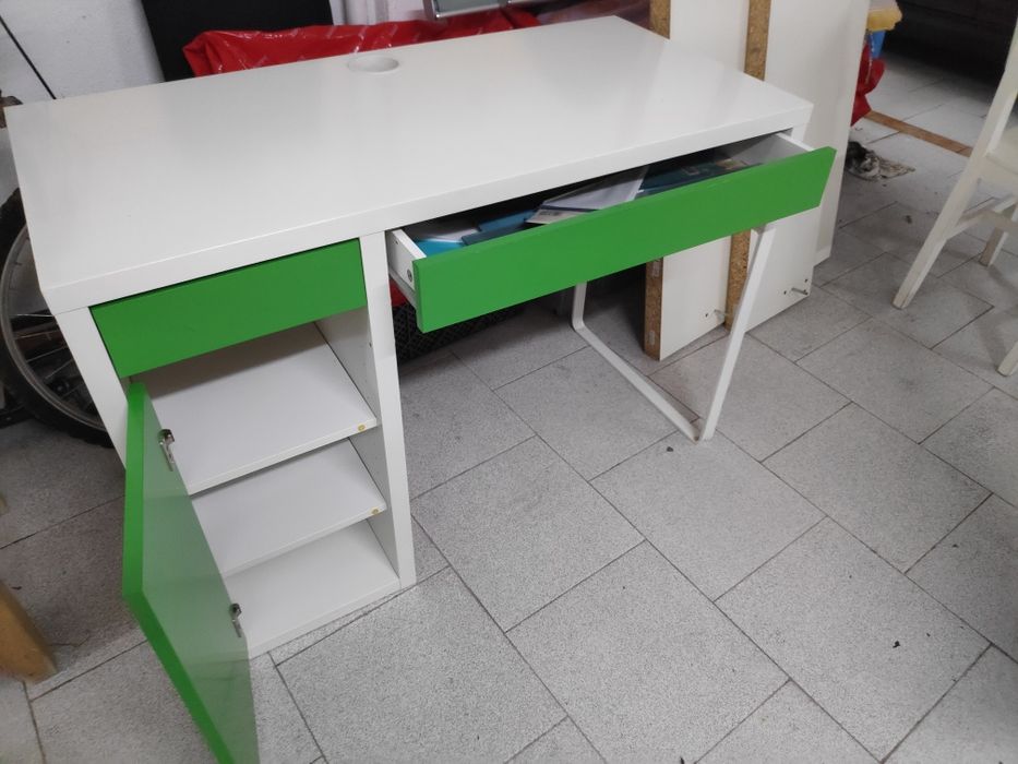 Secretária IKEA para criança