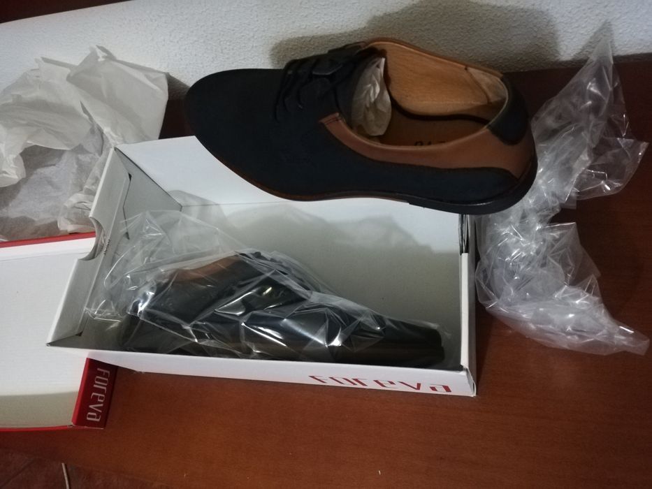 Sapatos novos Foreva