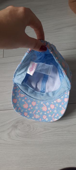 Kapelusik niemowlęcy UV 50 + czapka z daszkiem