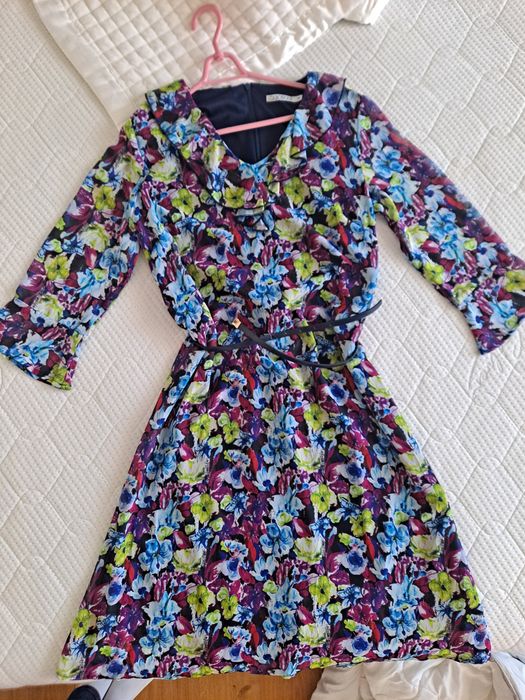Sukienka w kwiaty Quiosque r.36
