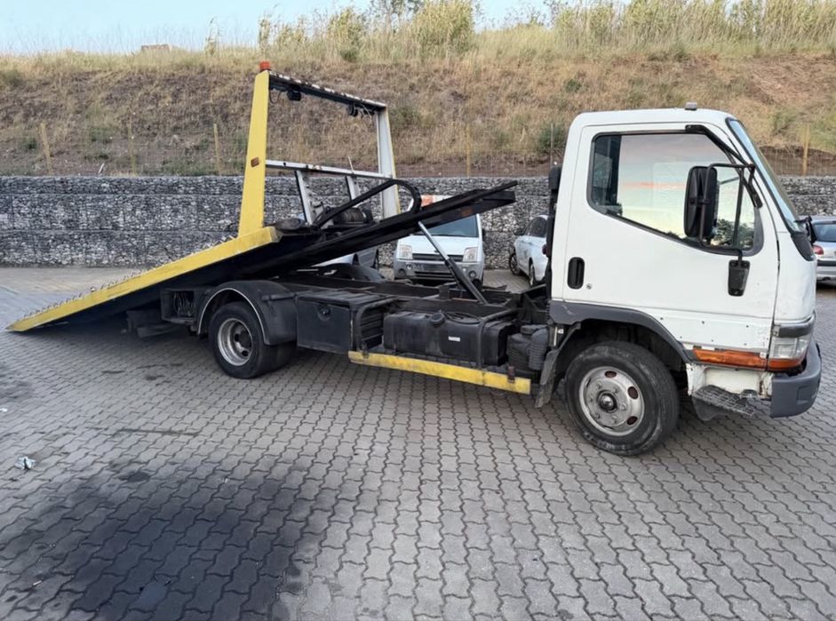 Mitsubishi canter 649 ano 98 3.9 (Pronto socorro)Nao aceitos trocas só venda !