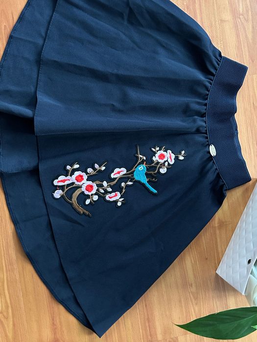 Спідниця з вишивкою, розмір S