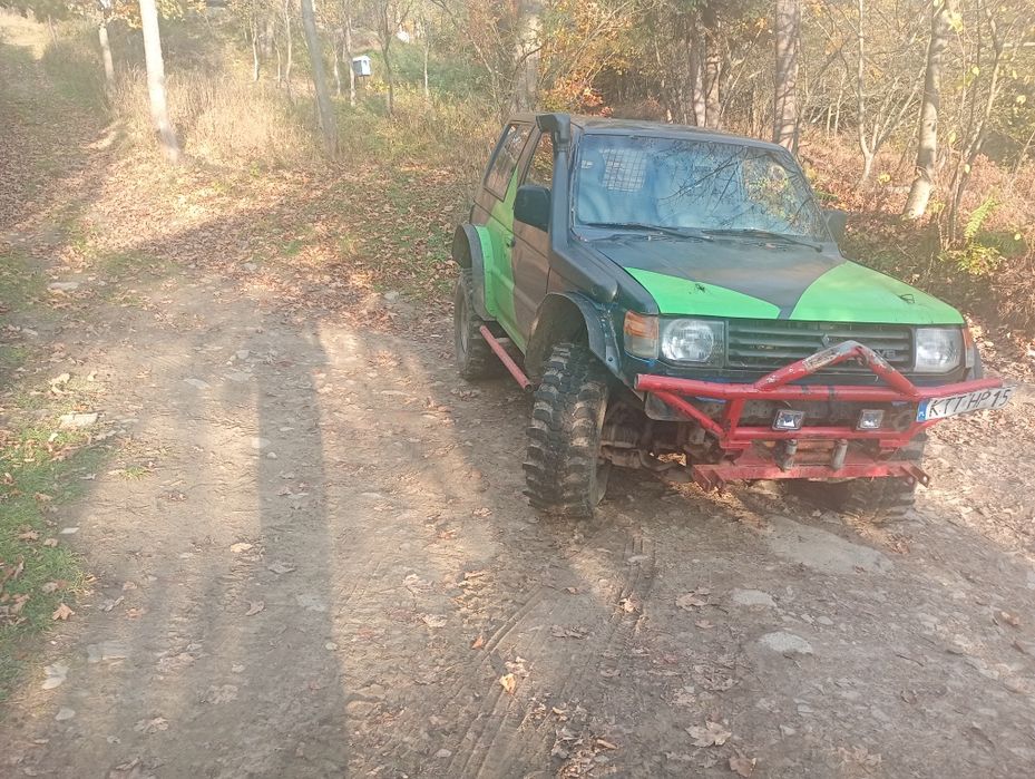 Micubiszi Pajero v6