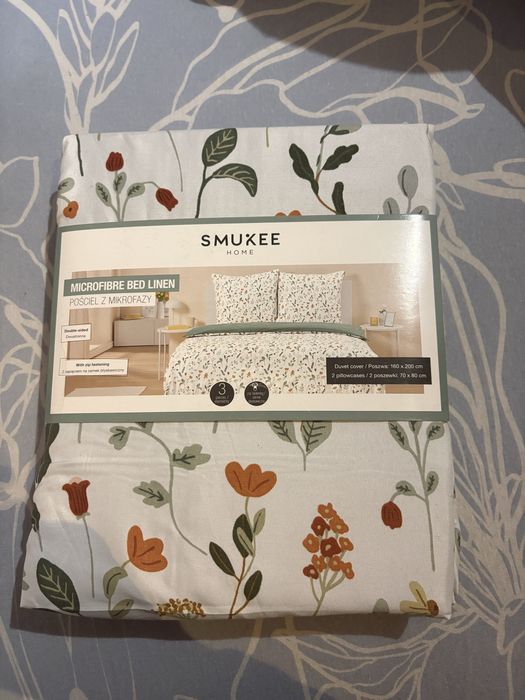 zestaw pięciu kompletów pościeli