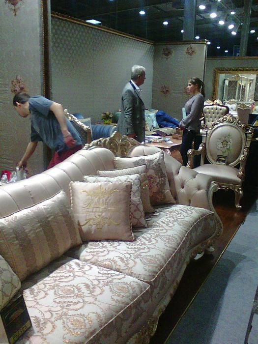 Перевезти диван. Доставка мягкого уголка. Меблевоз. Газель.