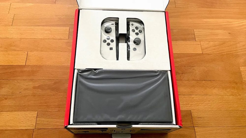 Nintendo Switch OLED 512GB (Desbloqueada) – Pronta a Jogar | Pack Premium
