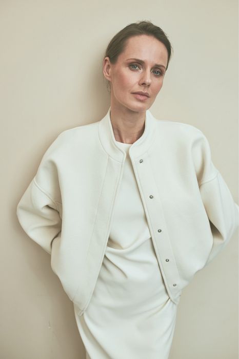 Жіночий бомбер Stimma