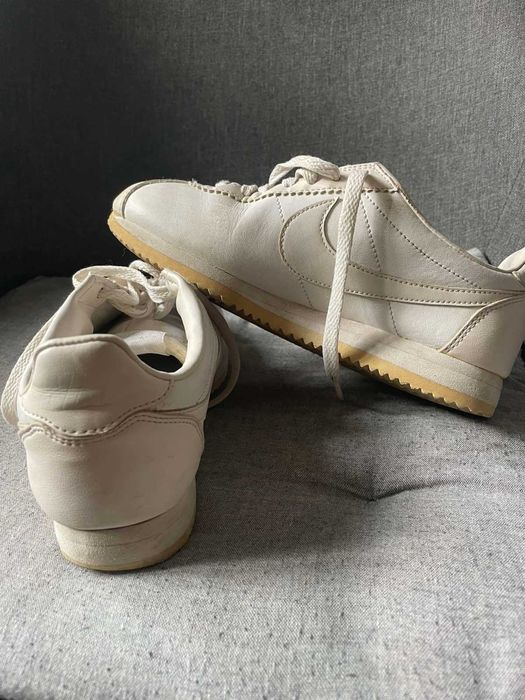 Кроссовки женские Nike